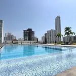 Artful With Amazing Balcony - Bay Views