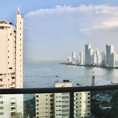 Artful With Amazing Balcony - Bay Views *